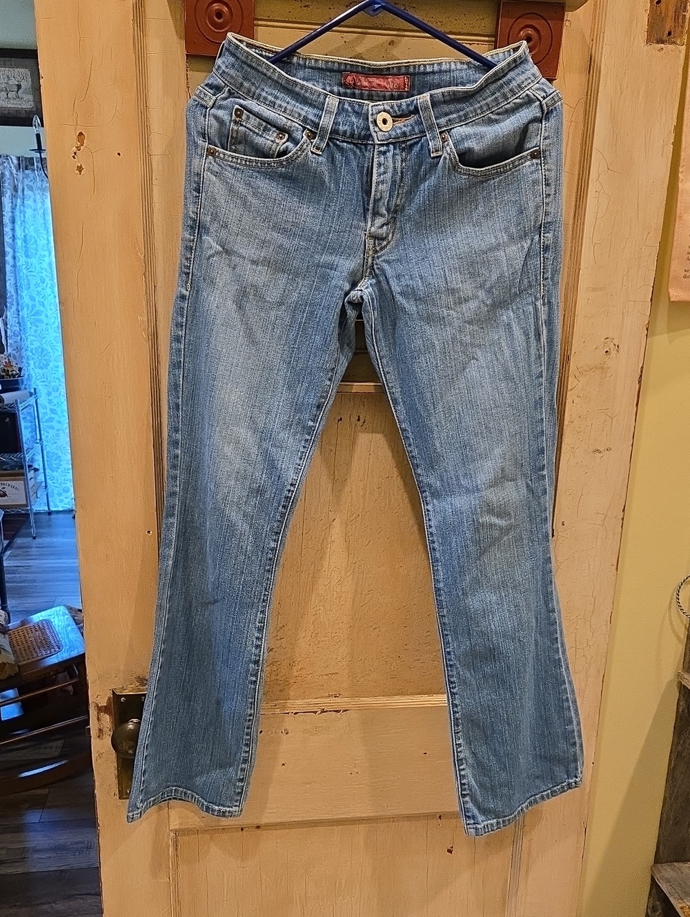 Levi's Women's Light Wash Bootcut Jeans